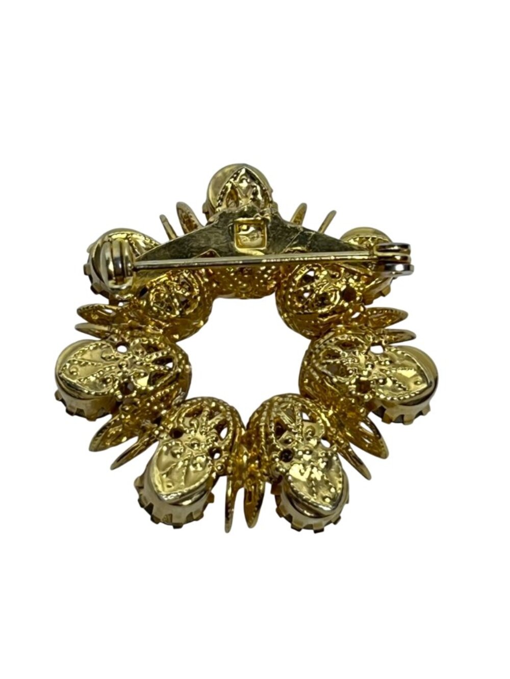 Gold Tone And Red Rhinestone Wreath Brooch With Matching Clip On Earrings (6424) - Picture 6 of 11